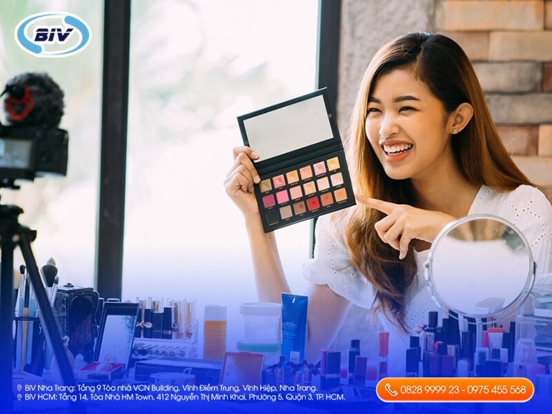 INFLUENCER MARKETING & CREATOR MARKETING KHÁC NHAU NHƯ THẾ NÀO? INFLUENCER MARKETING & CREATOR MARKETING KHÁC NHAU NHƯ THẾ NÀO?